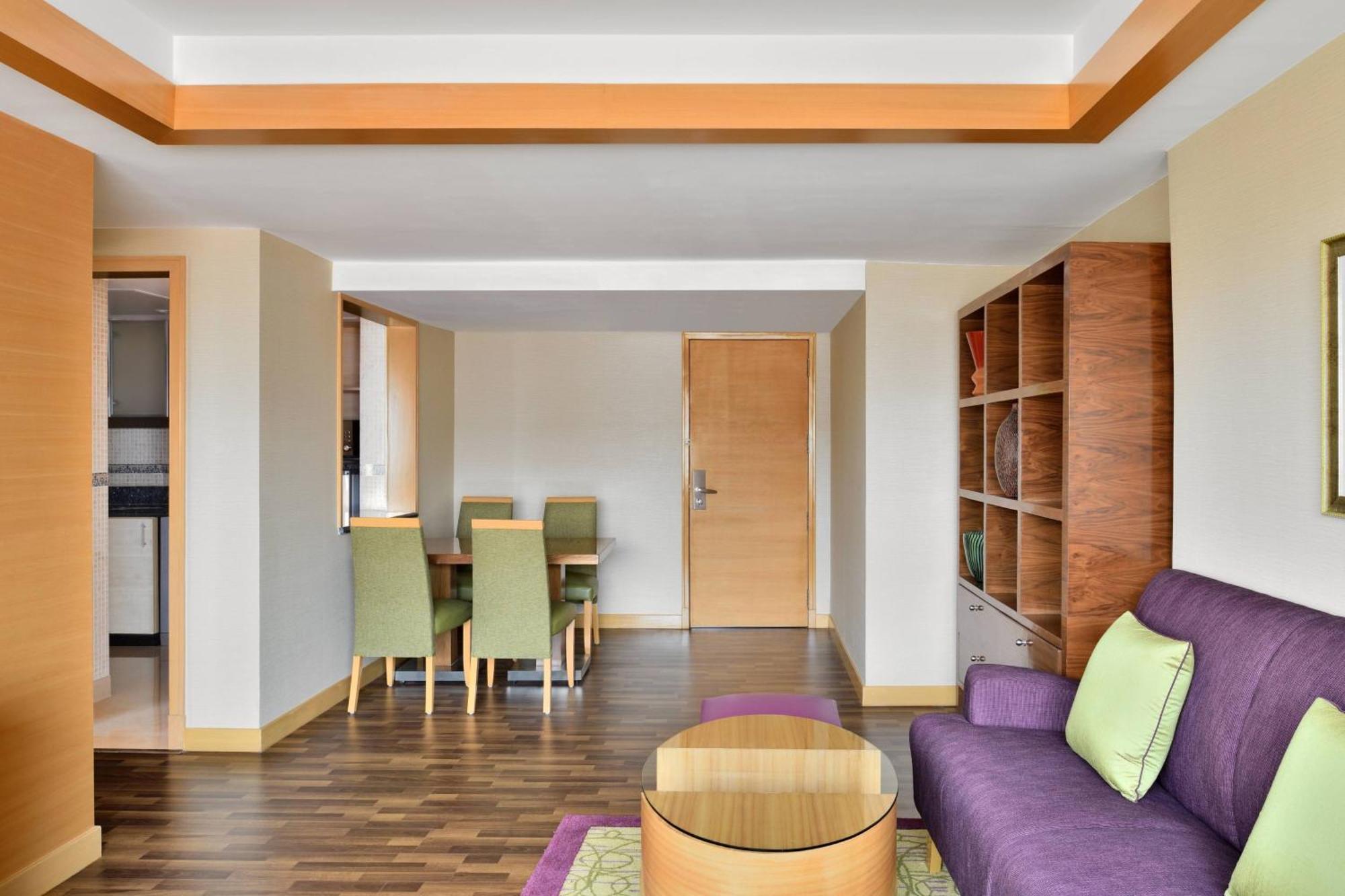 Courtyard By Marriott Chennai Hotell Exteriör bild